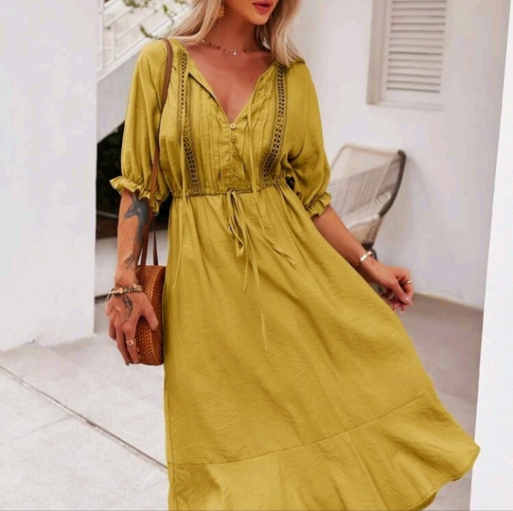Contrast Dress - Picture 7 of 10